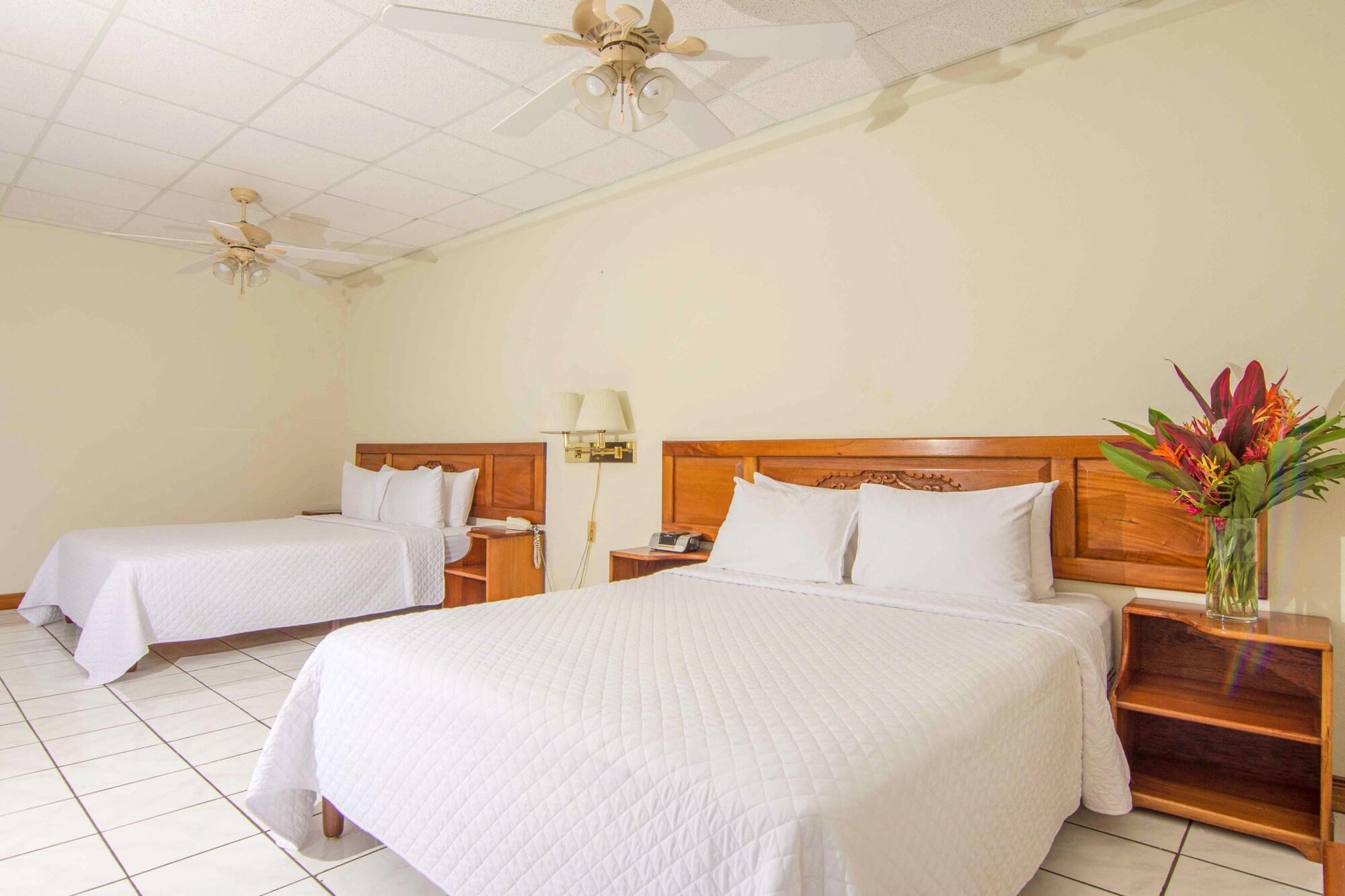 Crocodile Bay Resort Puerto Jiménez Екстериор снимка