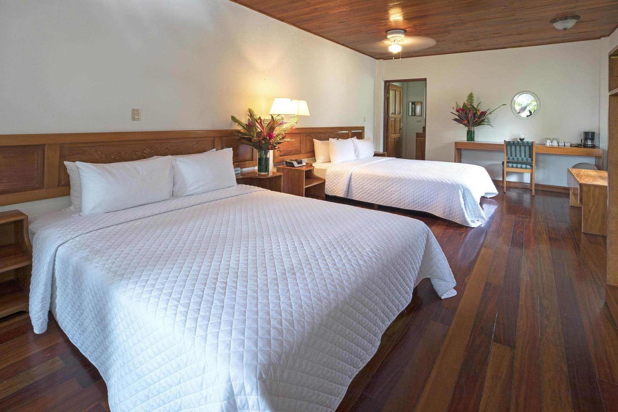 Crocodile Bay Resort Puerto Jiménez Екстериор снимка