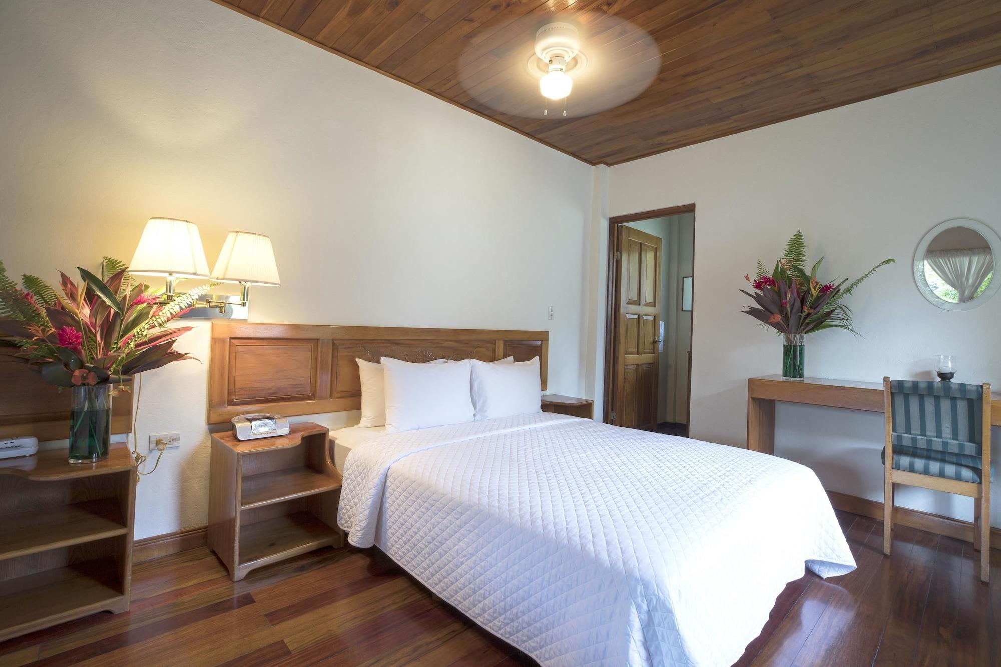 Crocodile Bay Resort Puerto Jiménez Екстериор снимка