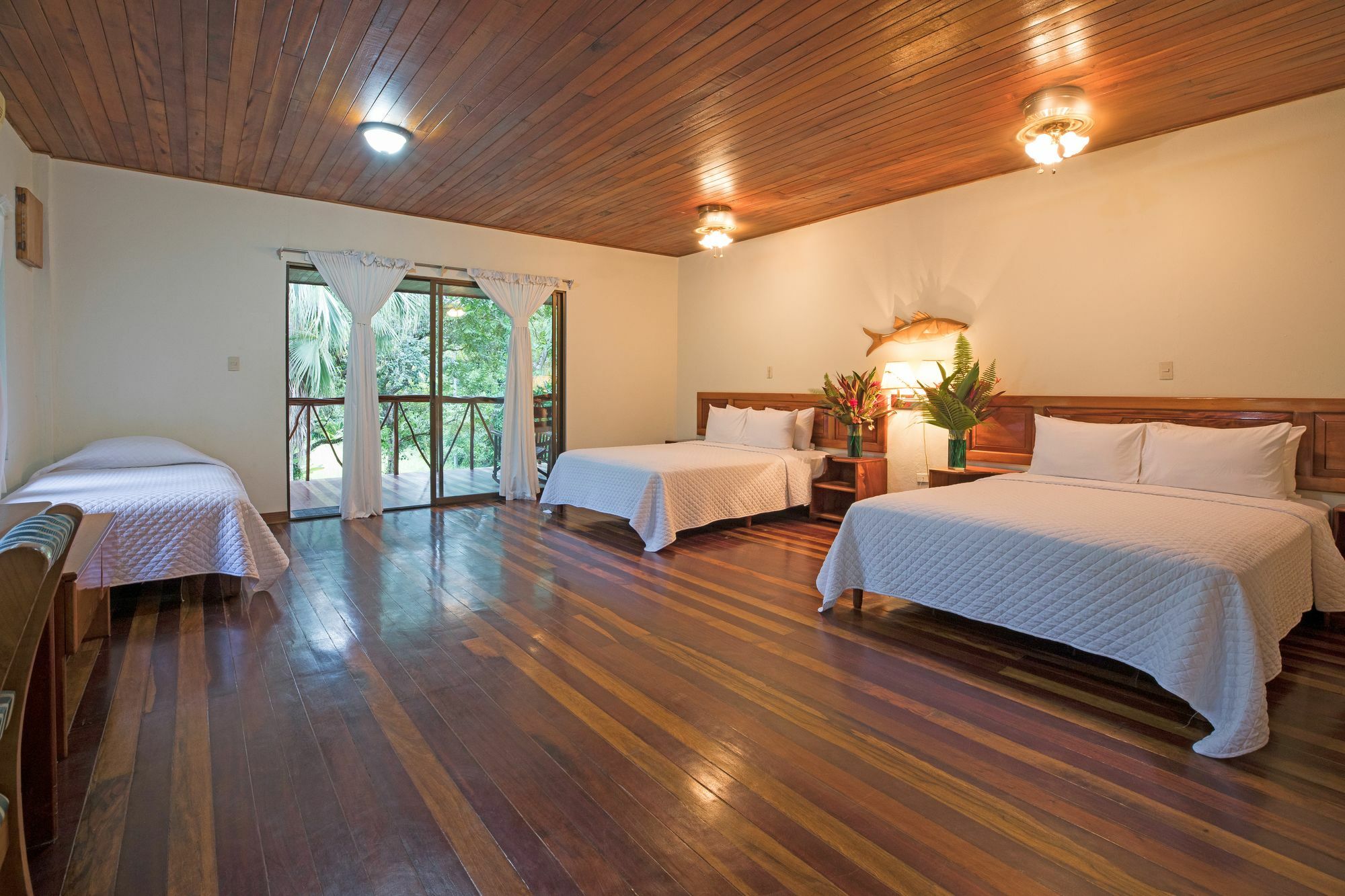Crocodile Bay Resort Puerto Jiménez Екстериор снимка