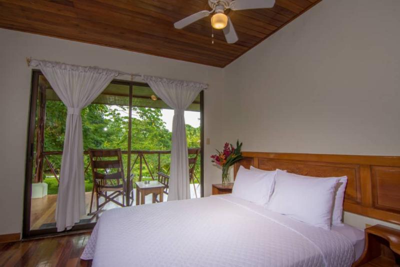 Crocodile Bay Resort Puerto Jiménez Екстериор снимка